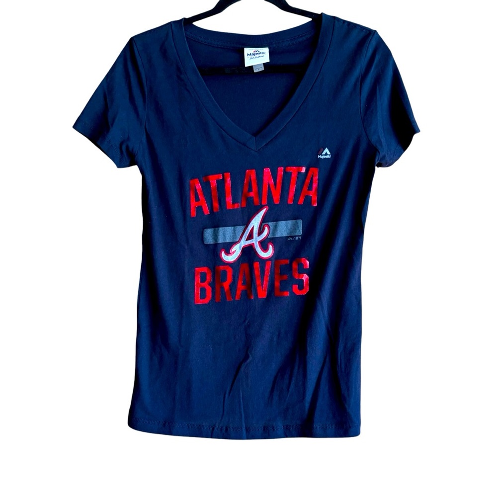 Atlanta Braves Majestic Fan Women’s T-shirt. Navy Blue &‎ Red size Large.